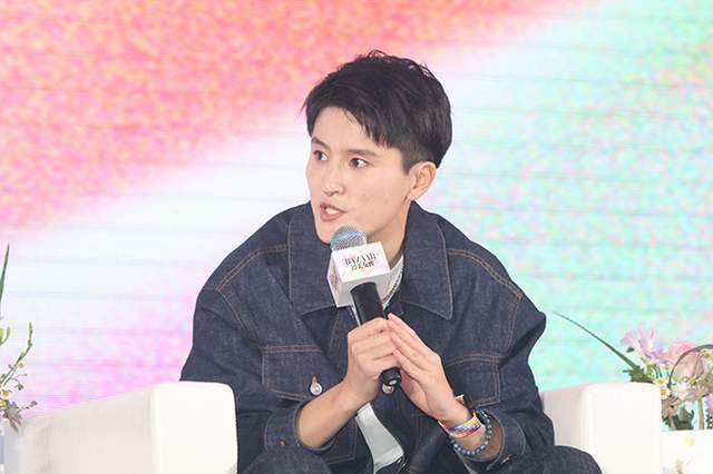相信这部充满异国色彩的影片一定能在这个浪漫的节日里，给观众们带来别样的观影体验